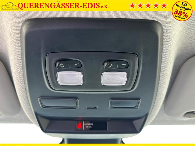 Renault / Trafic / / / / 