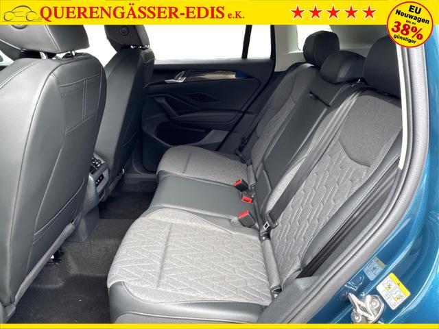 Volkswagen / Tiguan / Blau / / / DSG+4Motion+KAMERA+18ALU+DCC+LED