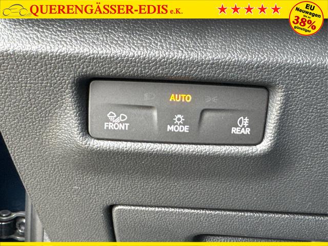 Volkswagen / Tiguan / Blau / / / DSG+4Motion+KAMERA+18ALU+DCC+LED