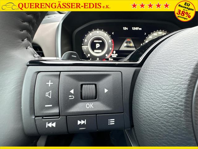 Nissan / Qashqai / Weiß / / / FACELIFT+360°KAMERA+ACC+PDC+EL. HECKKL. 