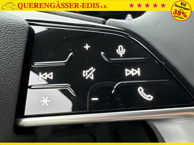 Audi / A5 Avant / / / / AHK+KAMERA+EL. HECKKL.+NAVI+SHZ+17 LM