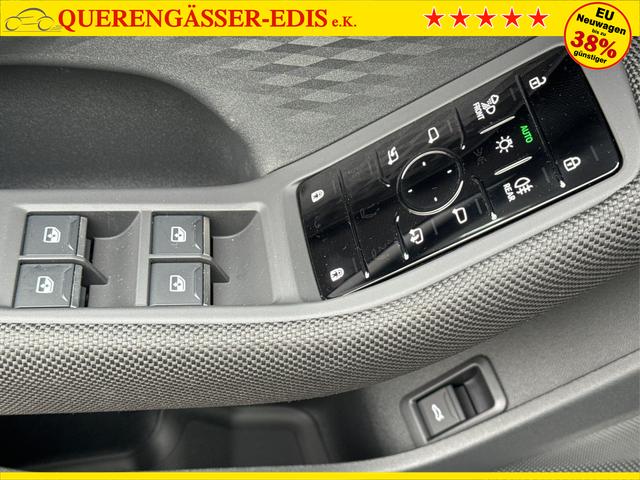 Audi / A5 Avant / / / / AHK+KAMERA+EL. HECKKL.+NAVI+SHZ+17 LM