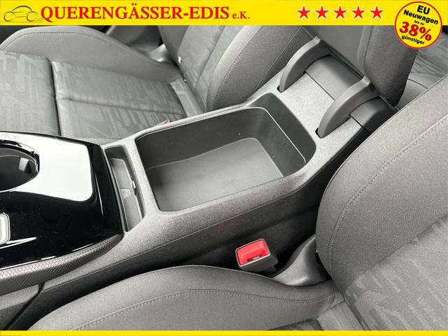 Audi / A5 Avant / / / / AHK+KAMERA+EL. HECKKL.+NAVI+SHZ+17 LM