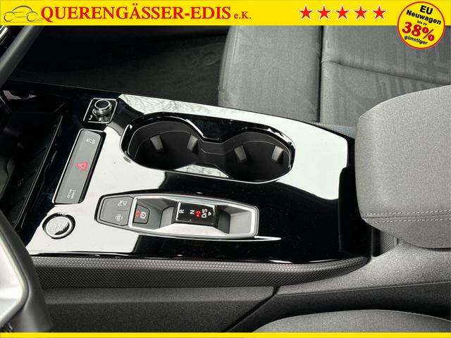 Audi / A5 Avant / / / / AHK+KAMERA+EL. HECKKL.+NAVI+SHZ+17 LM