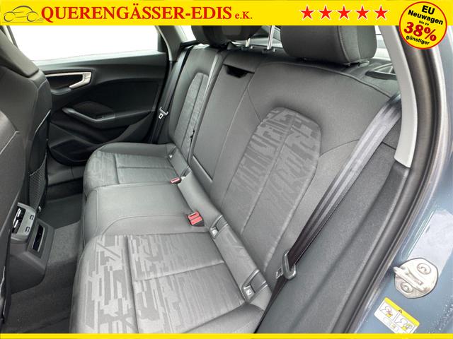 Audi / A5 Avant / / / / AHK+KAMERA+EL. HECKKL.+NAVI+SHZ+17 LM