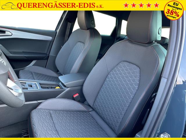 Seat / Leon Sportstourer ST / Blau / / / NAVI+ACC+KAMERA+SHZ+ACC+ALU+Virtual Pedal
