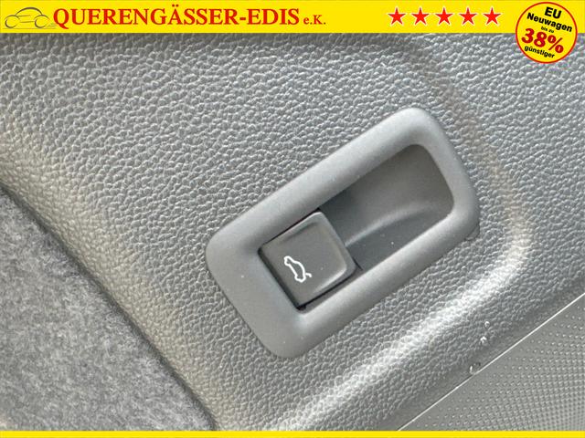 Volkswagen / Passat Variant / Grau / / / 4WD+AHK+PANO+HARMAN+19+BLACK STYLE