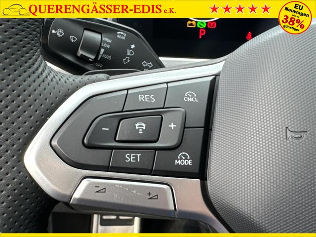 Volkswagen / Passat Variant / Grau / / / 4WD+AHK+PANO+HARMAN+19+BLACK STYLE