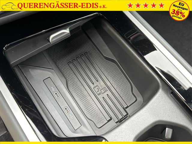 Volkswagen / Passat Variant / Grau / / / 4WD+AHK+PANO+HARMAN+19+BLACK STYLE