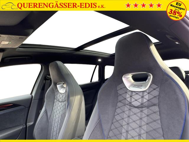 Volkswagen / Passat Variant / Grau / / / 4WD+AHK+PANO+HARMAN+19+BLACK STYLE