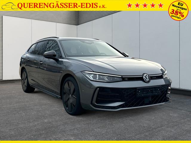 Volkswagen / Passat Variant / Grau / / / 4WD+AHK+PANO+HARMAN+19+BLACK STYLE