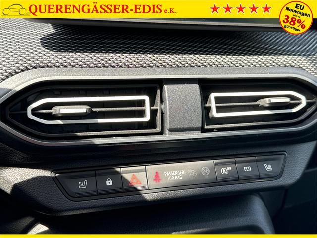 Dacia / Sandero / Weiß / / / KAMERA+SHZ + PDC+ DAB+ KLIMA