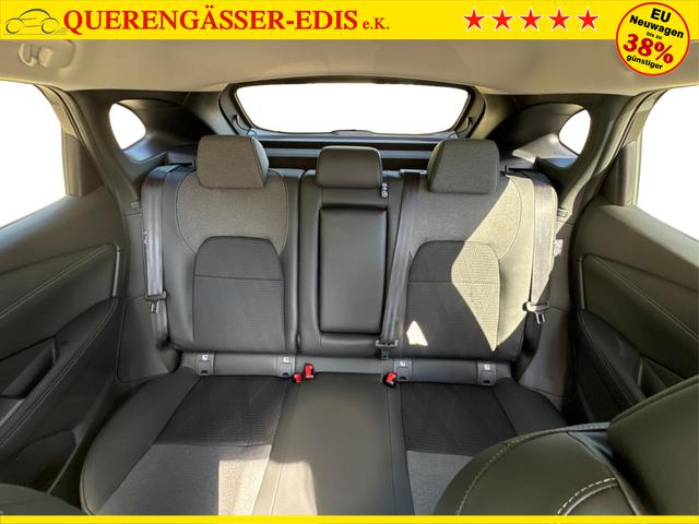 Nissan / Qashqai / Weiß / / / FACELIFT+KAMERA+ACC+PDC+SHZ+LED 