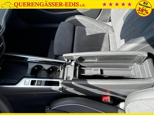 Volkswagen / Passat Variant / Schwarz / / / DSG+AHK+NAVI+MATRIX+MASSAGE+ACC+KAMERA