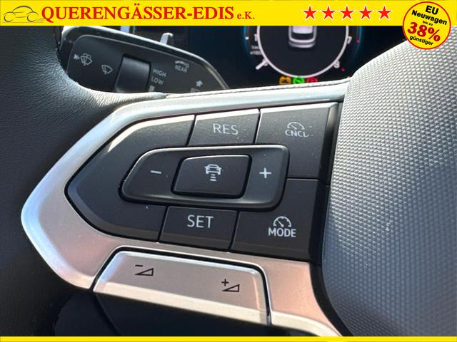 Volkswagen / Passat Variant / Schwarz / / / DSG+AHK+NAVI+MATRIX+MASSAGE+ACC+KAMERA