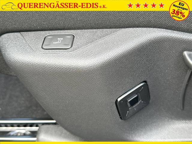 Peugeot / 5008 / Grau / / / e-DSC6+7 SITZE+NAVI+KAMERA+LED+19 ALU+KLIMA+PANORAMADISPLAY