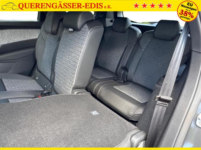 Peugeot / 5008 / Grau / / / e-DSC6+7 SITZE+NAVI+KAMERA+LED+19 ALU+KLIMA+PANORAMADISPLAY