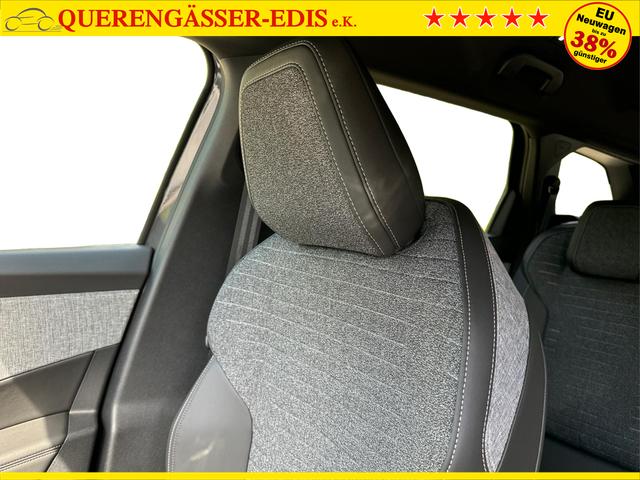 Peugeot / 5008 / Grau / / / e-DSC6+7 SITZE+NAVI+KAMERA+LED+19 ALU+KLIMA+PANORAMADISPLAY