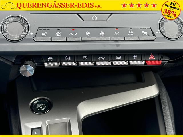 Peugeot / 308 SW / Blau / / / EAT8+SHZ+AGR+KAMERA+ACC+KLIMA+LED+PDC+17 ALU