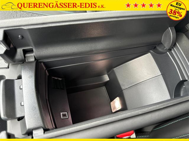 Peugeot / 308 SW / Blau / / / EAT8+SHZ+AGR+KAMERA+ACC+KLIMA+LED+PDC+17 ALU