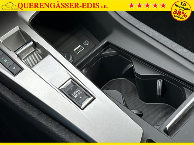 Peugeot / 308 SW / Blau / / / EAT8+SHZ+AGR+KAMERA+ACC+KLIMA+LED+PDC+17 ALU