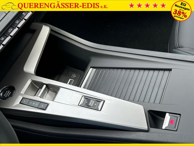 Peugeot / 308 SW / Blau / / / EAT8+SHZ+AGR+KAMERA+ACC+KLIMA+LED+PDC+17 ALU