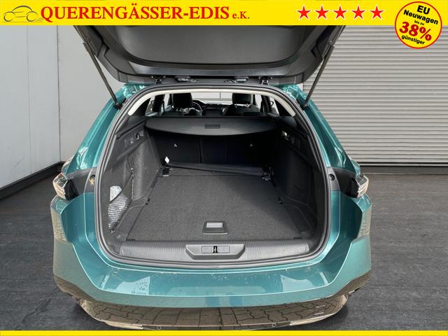 Peugeot / 308 SW / Blau / / / EAT8+SHZ+AGR+KAMERA+ACC+KLIMA+LED+PDC+17 ALU