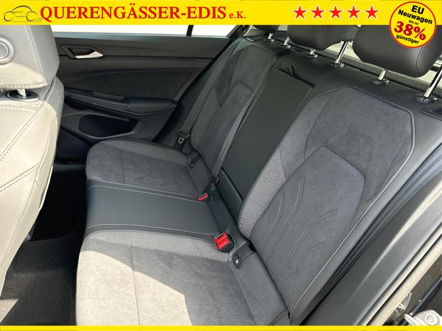 Volkswagen / Golf / Schwarz / / / KAMERA+18 ALU+ACC+LED+SHZ+KLIMA+KESSY+ARTVELOURS