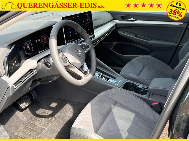 Volkswagen / Golf / Schwarz / / / KAMERA+18 ALU+ACC+LED+SHZ+KLIMA+KESSY+ARTVELOURS