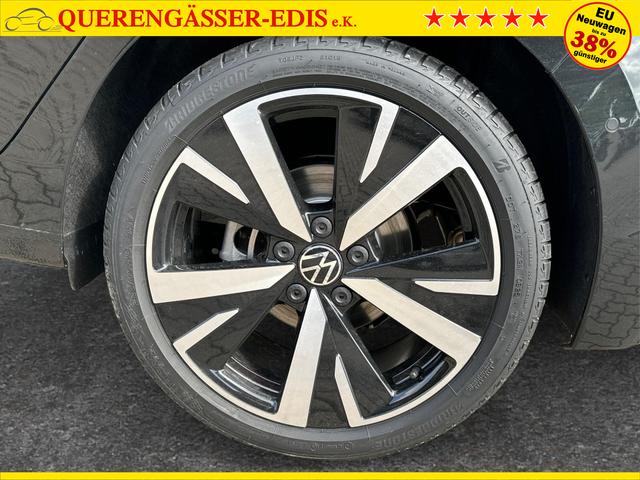 Volkswagen / Golf / Schwarz / / / KAMERA+18 ALU+ACC+LED+SHZ+KLIMA+KESSY+ARTVELOURS