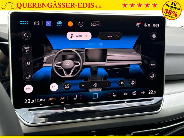 Volkswagen / Golf / Schwarz / / / KAMERA+18 ALU+ACC+LED+SHZ+KLIMA+KESSY+ARTVELOURS