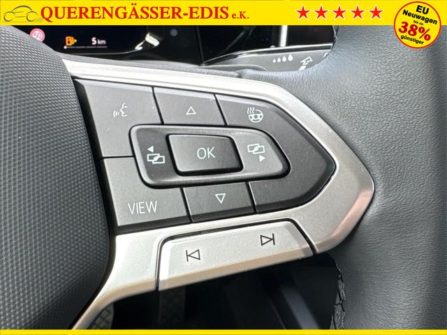 Volkswagen / Golf / Schwarz / / / KAMERA+18 ALU+ACC+LED+SHZ+KLIMA+KESSY+ARTVELOURS