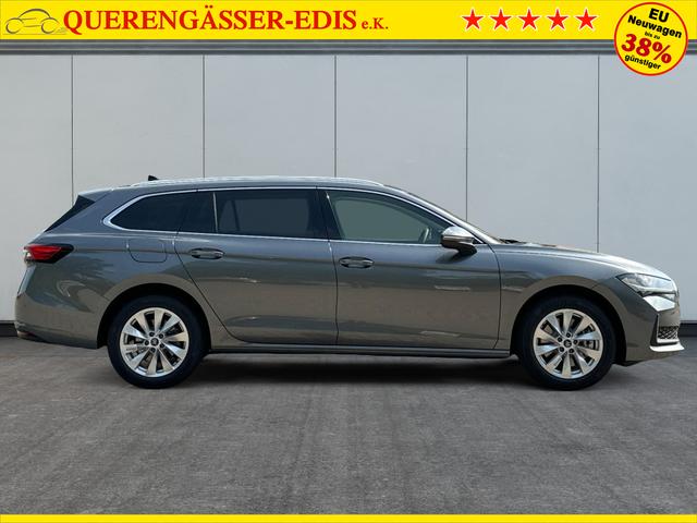 Skoda / Superb Combi / / / / DSG+4WD+NAVI+EL. HECKKL.+SHZ V+H
