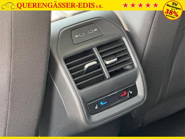 Skoda / Superb Combi / / / / DSG+4WD+NAVI+EL. HECKKL.+SHZ V+H