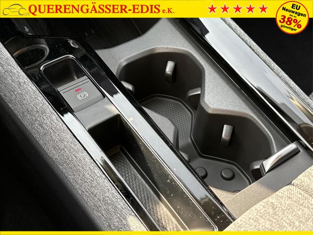 Skoda / Superb Combi / / / / DSG+4WD+NAVI+EL. HECKKL.+SHZ V+H