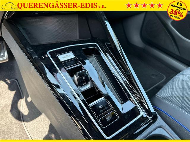 Volkswagen / Golf / Grau / / / KAMERA+ACC+LED-PLUS+18 ALU+SHZ+KESSY