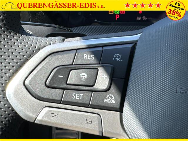 Volkswagen / Golf / Grau / / / KAMERA+ACC+LED-PLUS+18 ALU+SHZ+KESSY