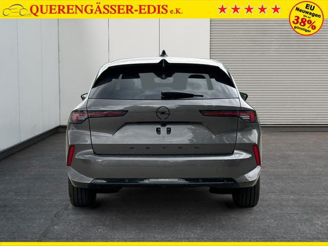 Opel / Astra Sports Tourer / / / / 
