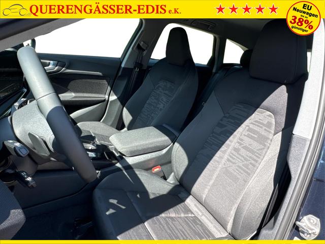Audi / A5 Avant / / / / AHK+KAMERA+EL. HECKKL.+NAVI+SHZ+17 LM