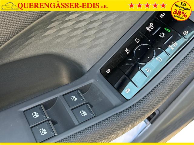 Audi / A5 Avant / / / / AHK+KAMERA+EL. HECKKL.+NAVI+SHZ+17 LM