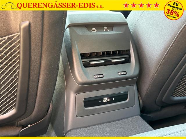 Audi / A5 Avant / / / / AHK+KAMERA+EL. HECKKL.+NAVI+SHZ+17 LM