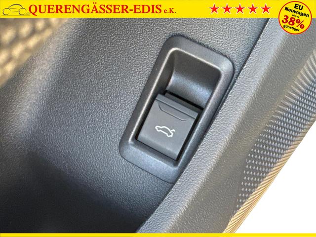 Audi / A5 Avant / / / / AHK+KAMERA+EL. HECKKL.+NAVI+SHZ+17 LM