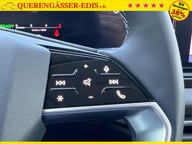 Audi / A5 Avant / / / / AHK+KAMERA+EL. HECKKL.+NAVI+SHZ+17 LM
