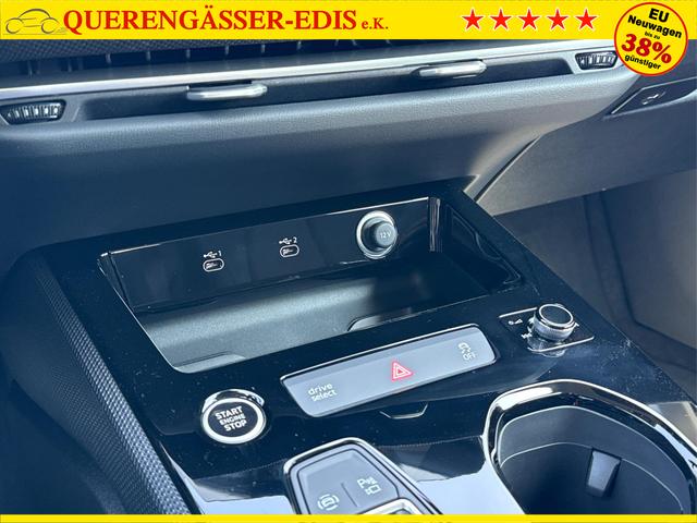 Audi / A5 Avant / / / / AHK+KAMERA+EL. HECKKL.+NAVI+SHZ+17 LM