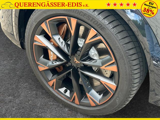 Cupra / Formentor / Grau / / / 4Drive BREMBO+MATRIX+NAVI+SENNHEISER, Beispielbilder, ggf. teilweise mit Sonderausstattung