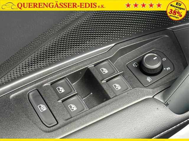 Volkswagen / Tiguan / Grün / / / DSG+AHK+HUD+NAVI+MATRIX+EL. HECK.+20 ALU