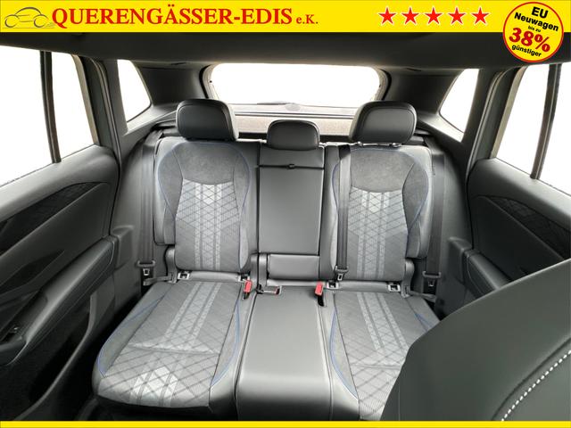 Volkswagen / Tiguan / Grün / / / DSG+AHK+HUD+NAVI+MATRIX+EL. HECK.+20 ALU