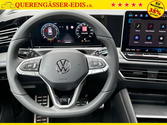 Volkswagen / Tiguan / Grün / / / DSG+AHK+HUD+NAVI+MATRIX+EL. HECK.+20 ALU
