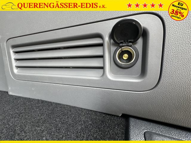 Volkswagen / T7 Caravelle / / / / KR AHK+MATRIX+NAVI+SOUND+ACC+SHZ+KAMERA+PDC
