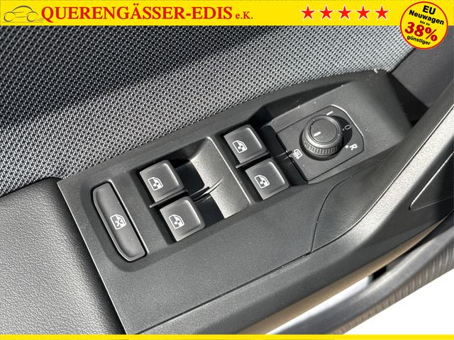 Seat / Leon Sportstourer / Blau / / / DSG+KAMERA+ACC+SHZ+KLIMA+FULLLINK+LED